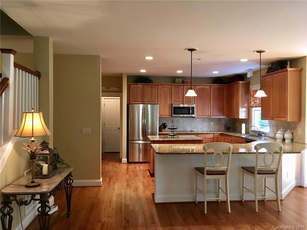 Lake Shore - Residential