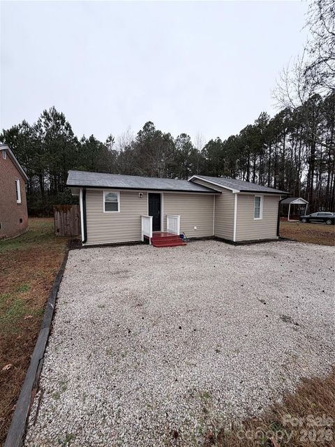 Photo of 319 N Arnold Street, Pageland, SC 29728 (MLS # 4338651)