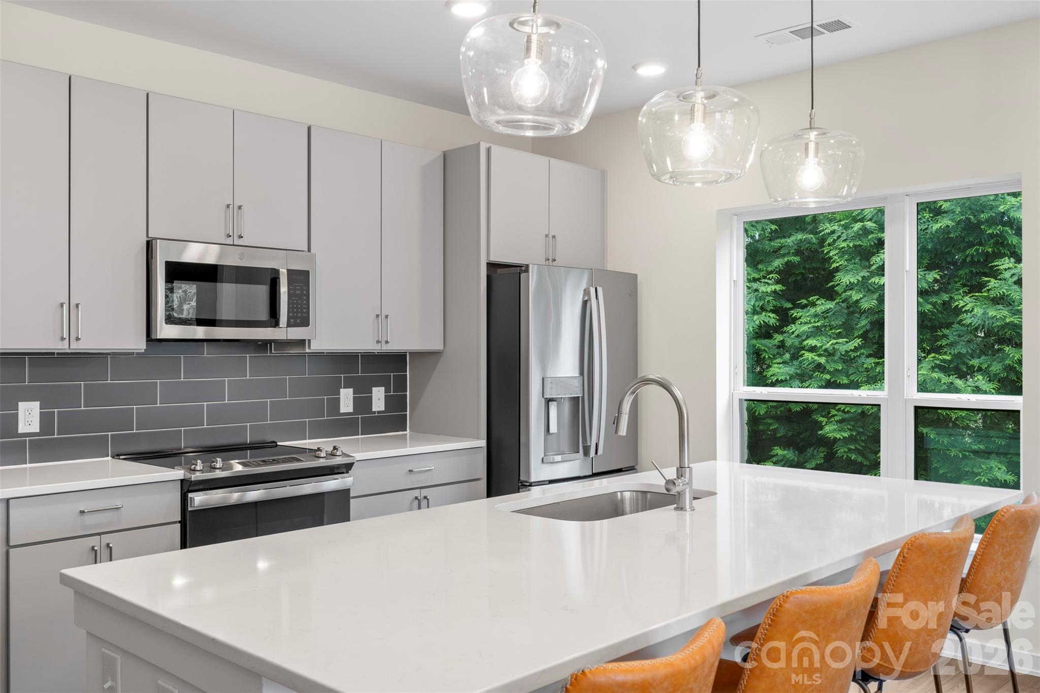 3630 N Davidson Street 2207