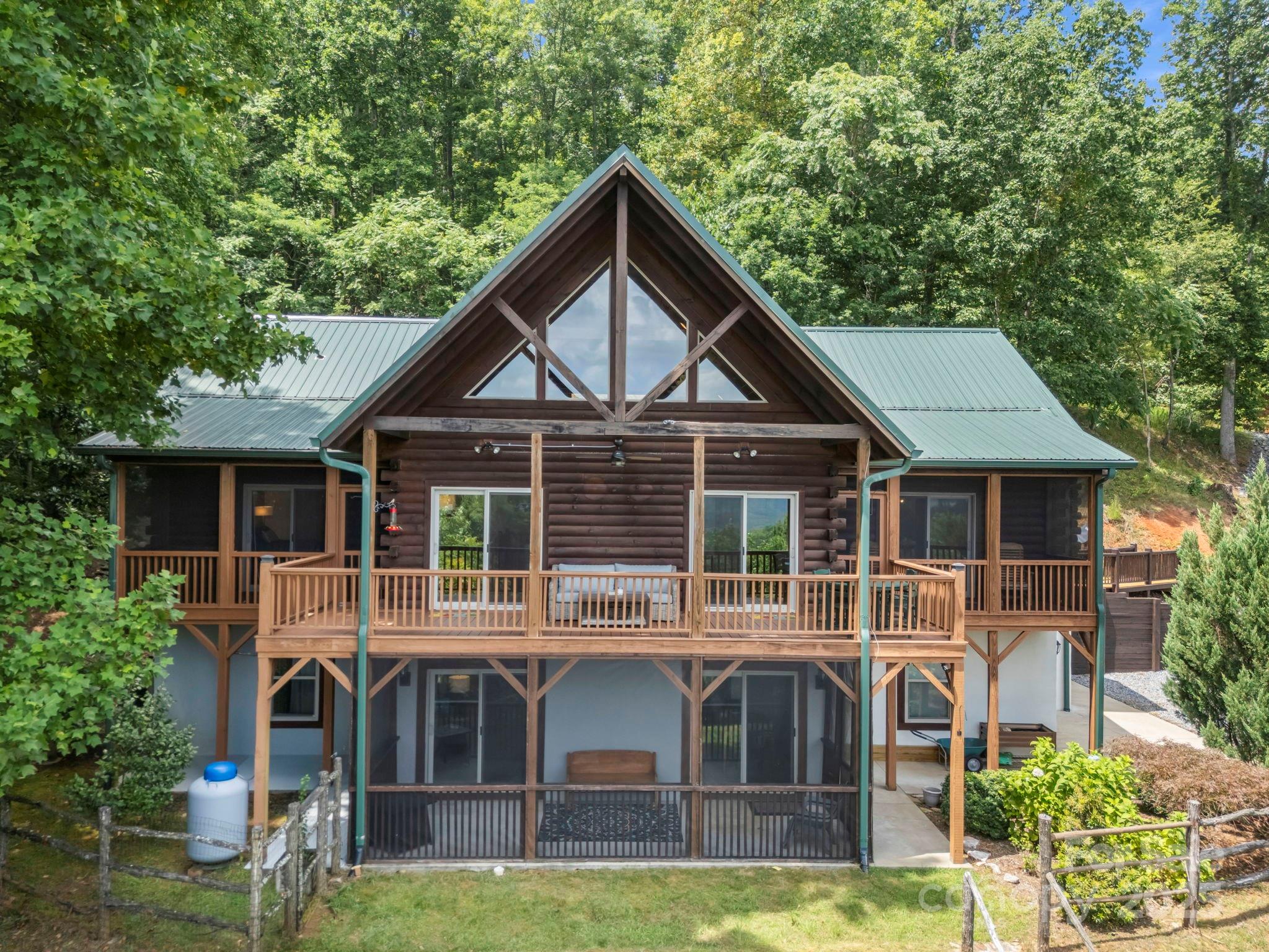 537 Summit Parkway