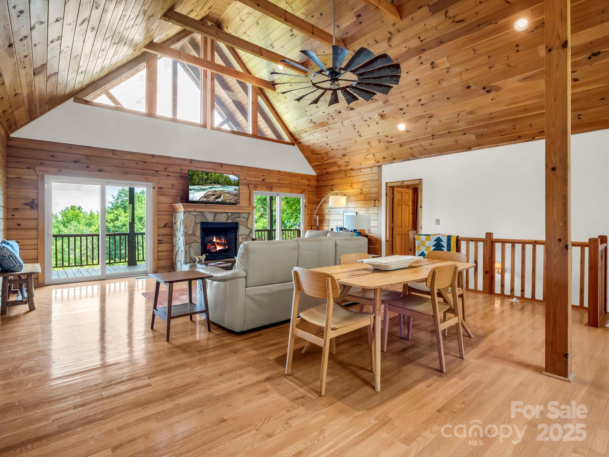537 Summit Parkway