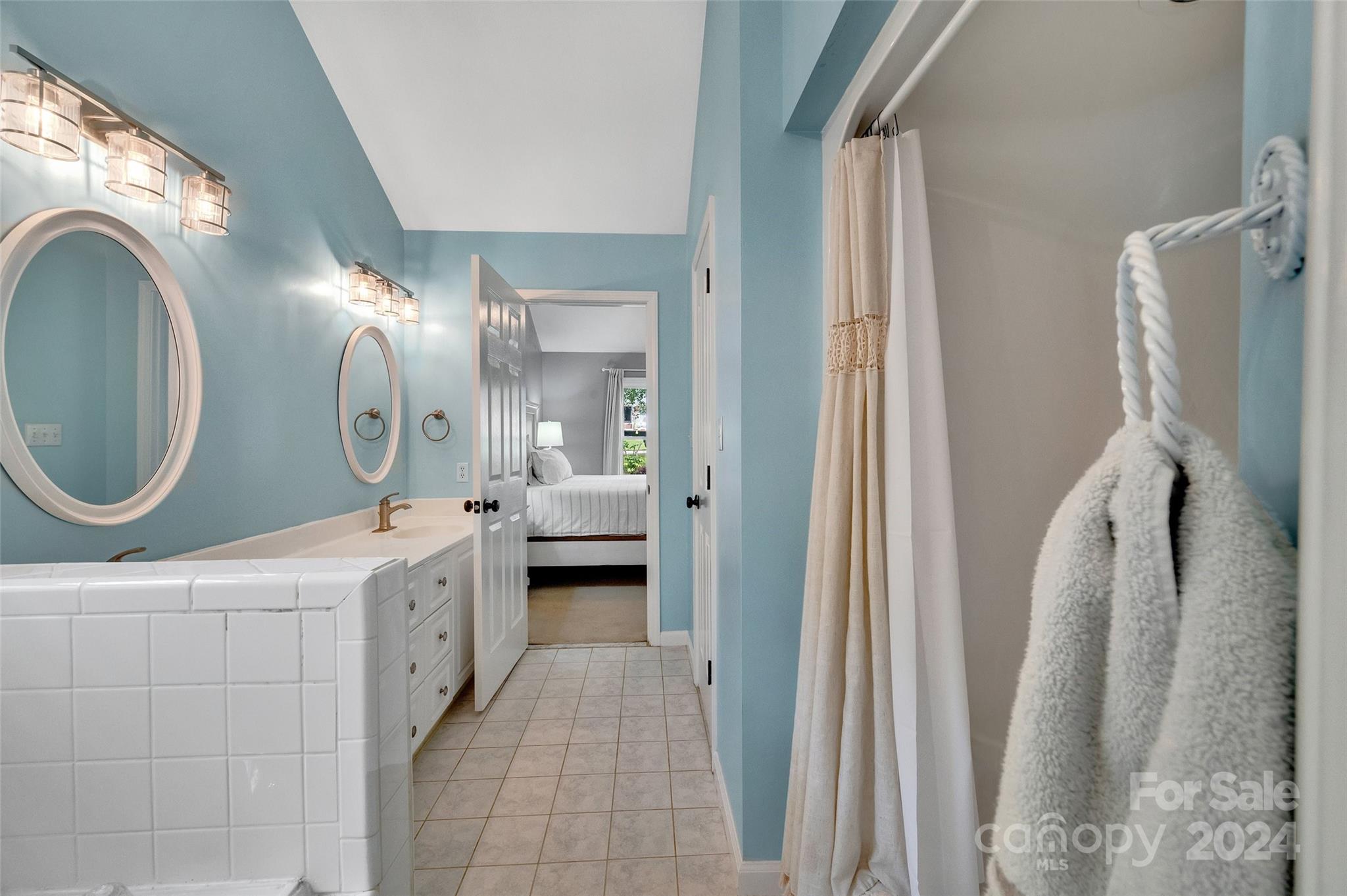 Red Oaks - Residential