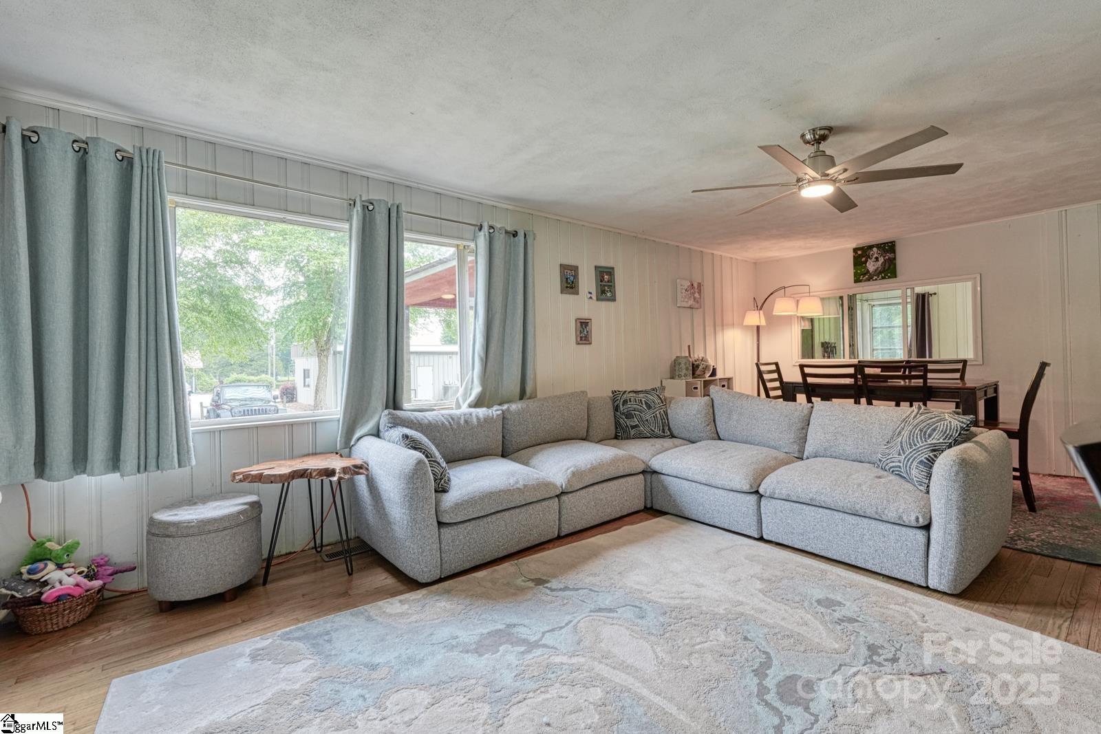 1504 E Rutherford Street