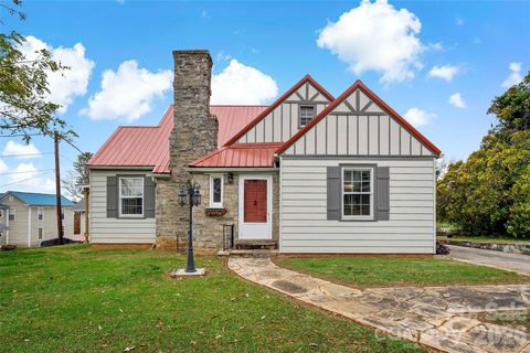 Photo of 141 N Madison Street, Marion, NC 28752 (MLS # 4398809)