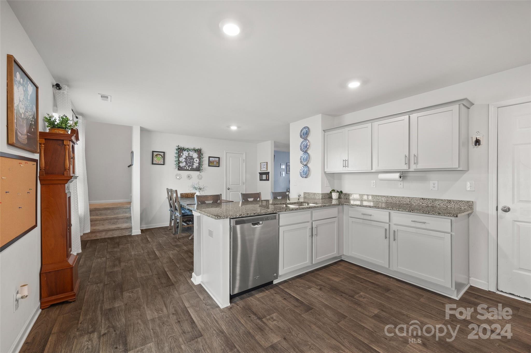 Apple Creek Village - Residential