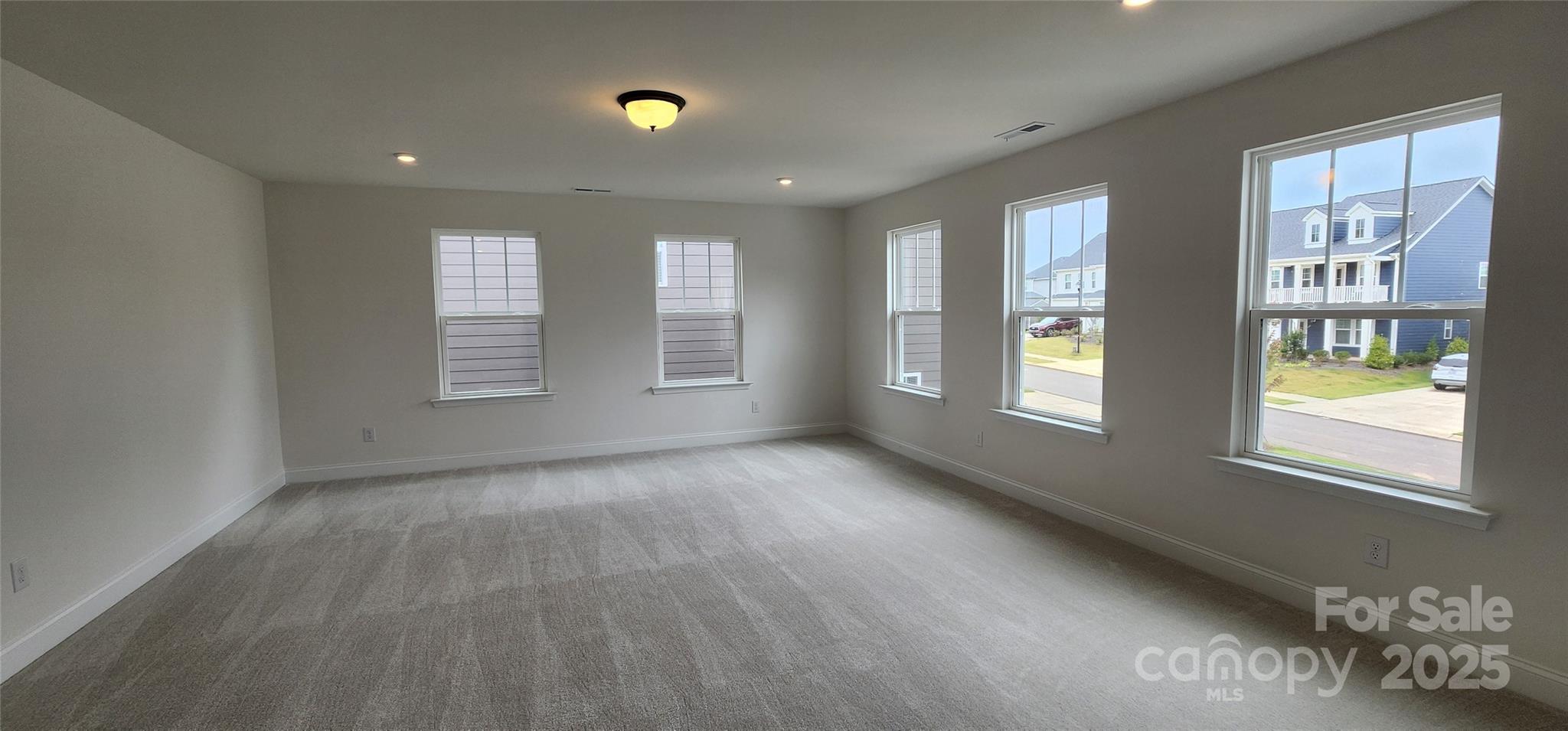 Lakeside Glen - Residential