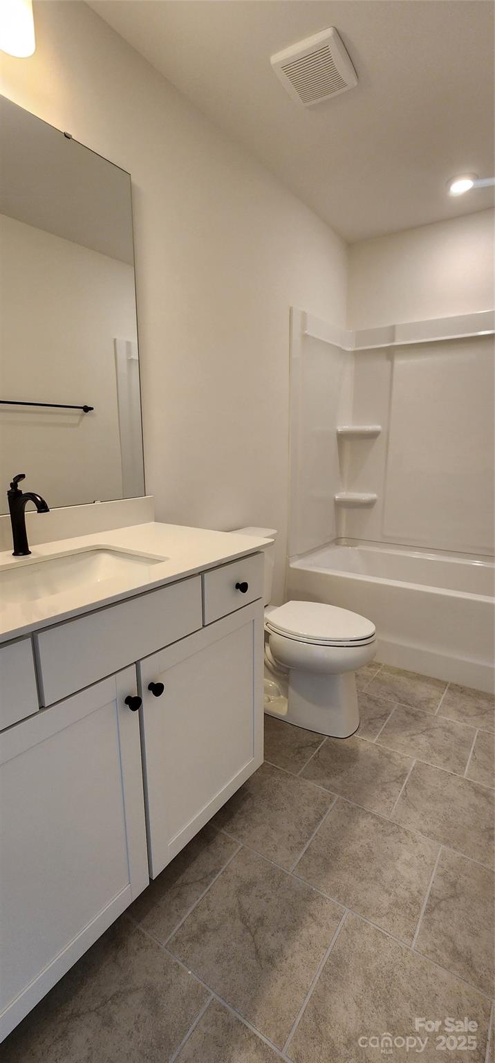 Lakeside Glen - Residential