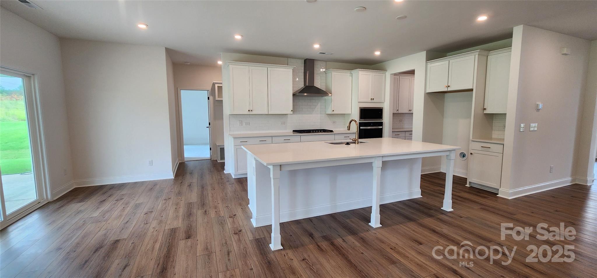 Lakeside Glen - Residential