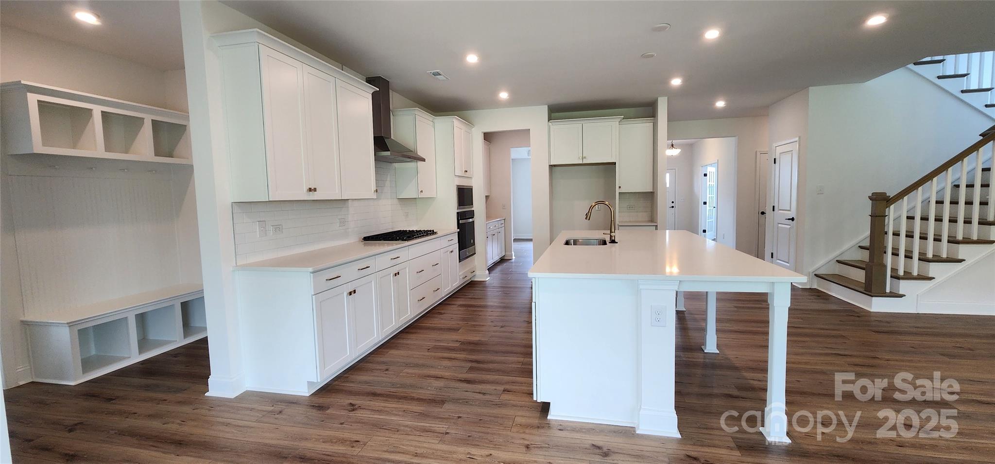 Lakeside Glen - Residential