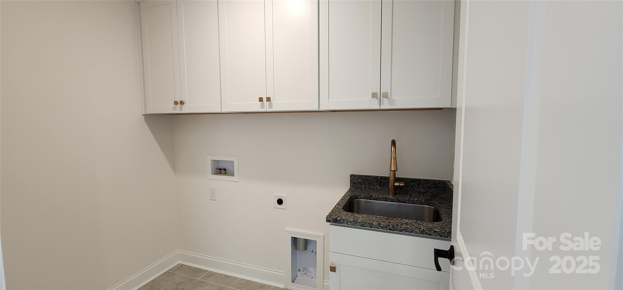 Lakeside Glen - Residential