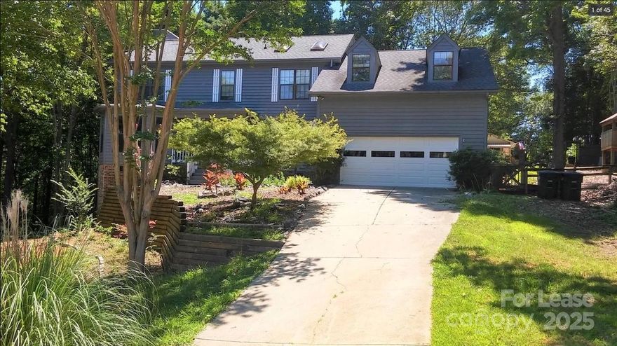 Welcome to 4167 Greenview Ct, nestled in the picturesque community of Tega Cay where your family will thrive in one of the top rated school districts in the state.  

The home offer 4 beds/ 3.5 baths  (2880 sq. ft.) 

Features:
- Large usable yard and an expansive deck that overlooks the 4th hole of the golf course, perfect for outdoor entertaining and relaxation.

Spacious bedrooms, complemented by a large flex room over the 2 car garage that can serve as a playroom or home office.

A spacious kitchen equipped with stainless steel appliances and new flooring

A large master bedroom with natural light and a walk-in closet for ample storage.

Small Pets allowed upon approval with pet fee.  No Smoking.

Located in a desirable neighborhood and on a quiet street, you will have access to community amenities including parks, walking trails, beaches, and a short drive to the stunning Lake Wylie and Windjammer Park.  Come check out the recreational life of Tega Cay!