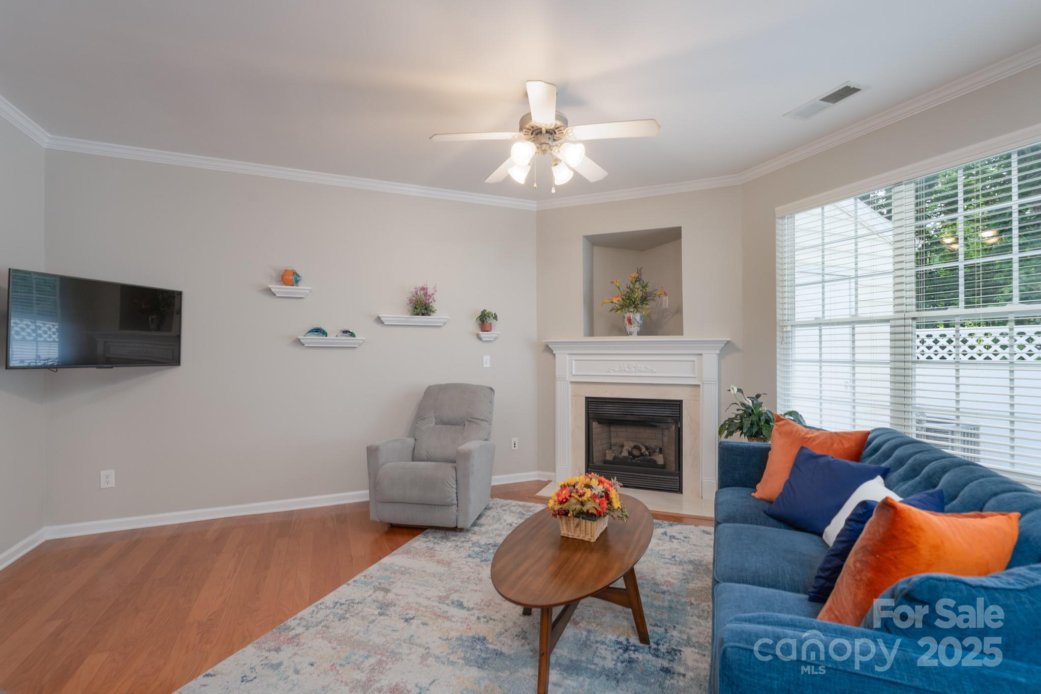 916 Coffee Tree Lane