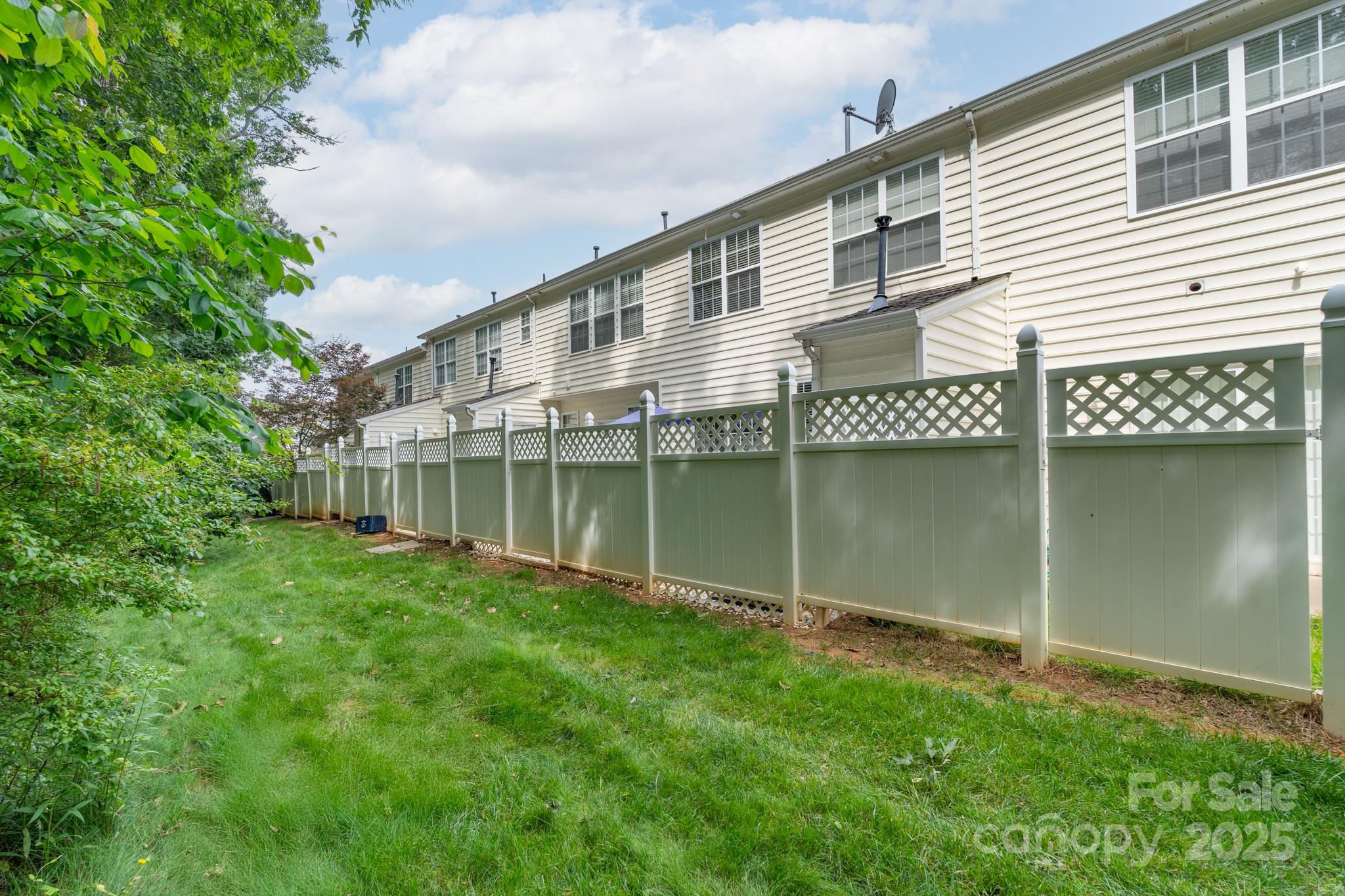 Ridge Pointe - Residential