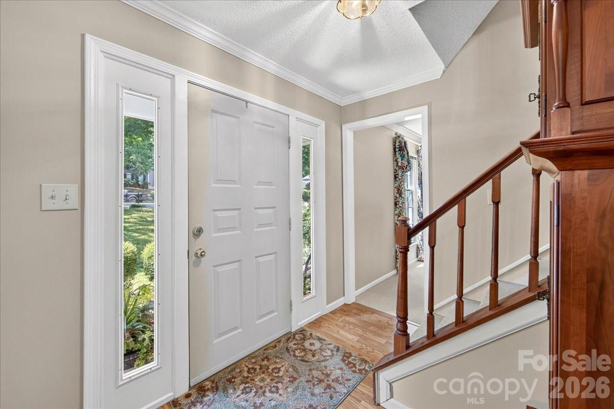 505 Glen Ellyn Court