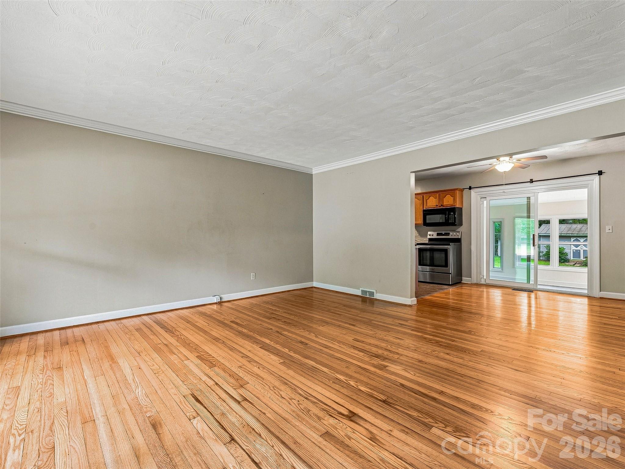 320 Kendale Court
