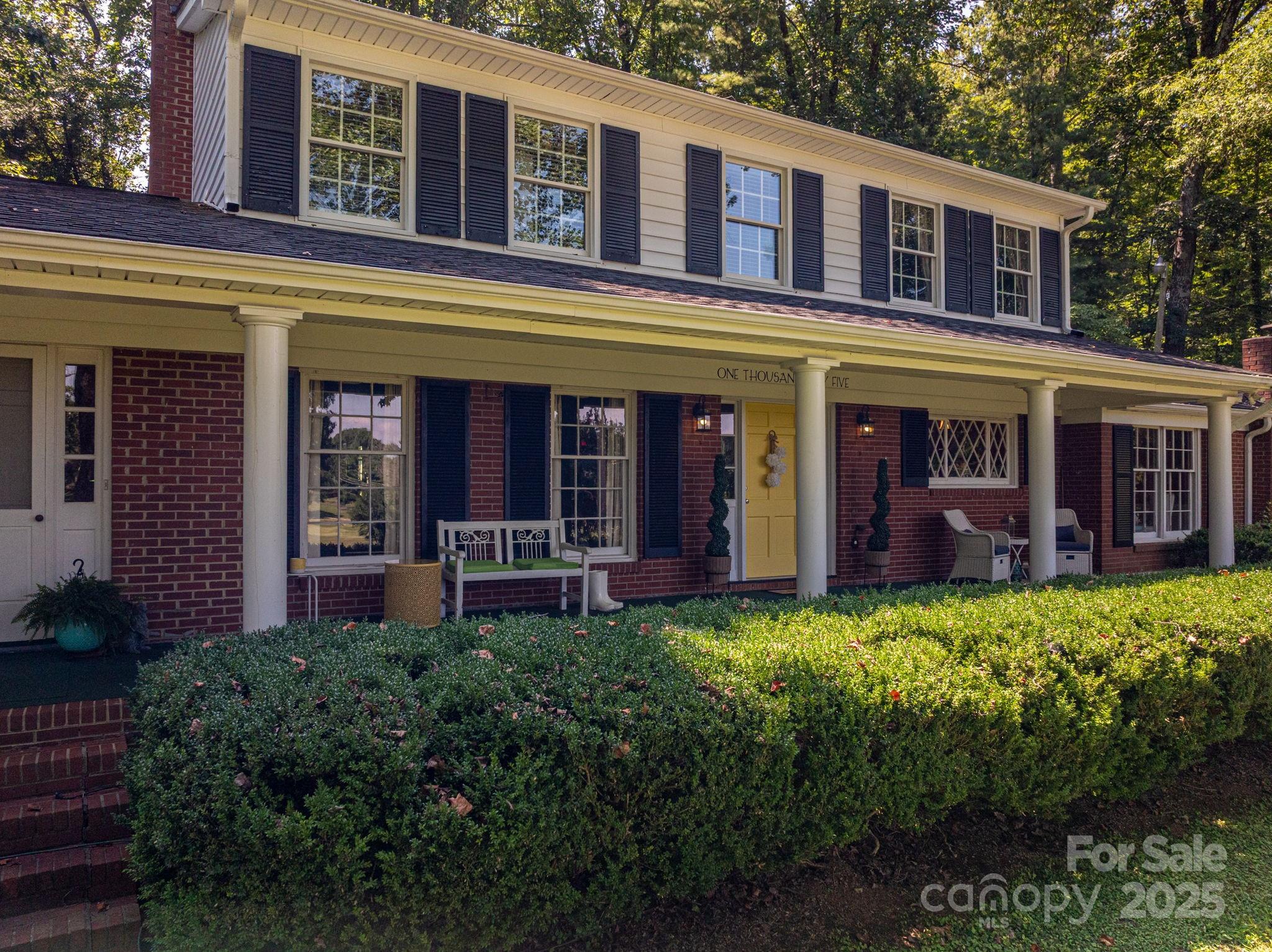 1055 Fairway Lane