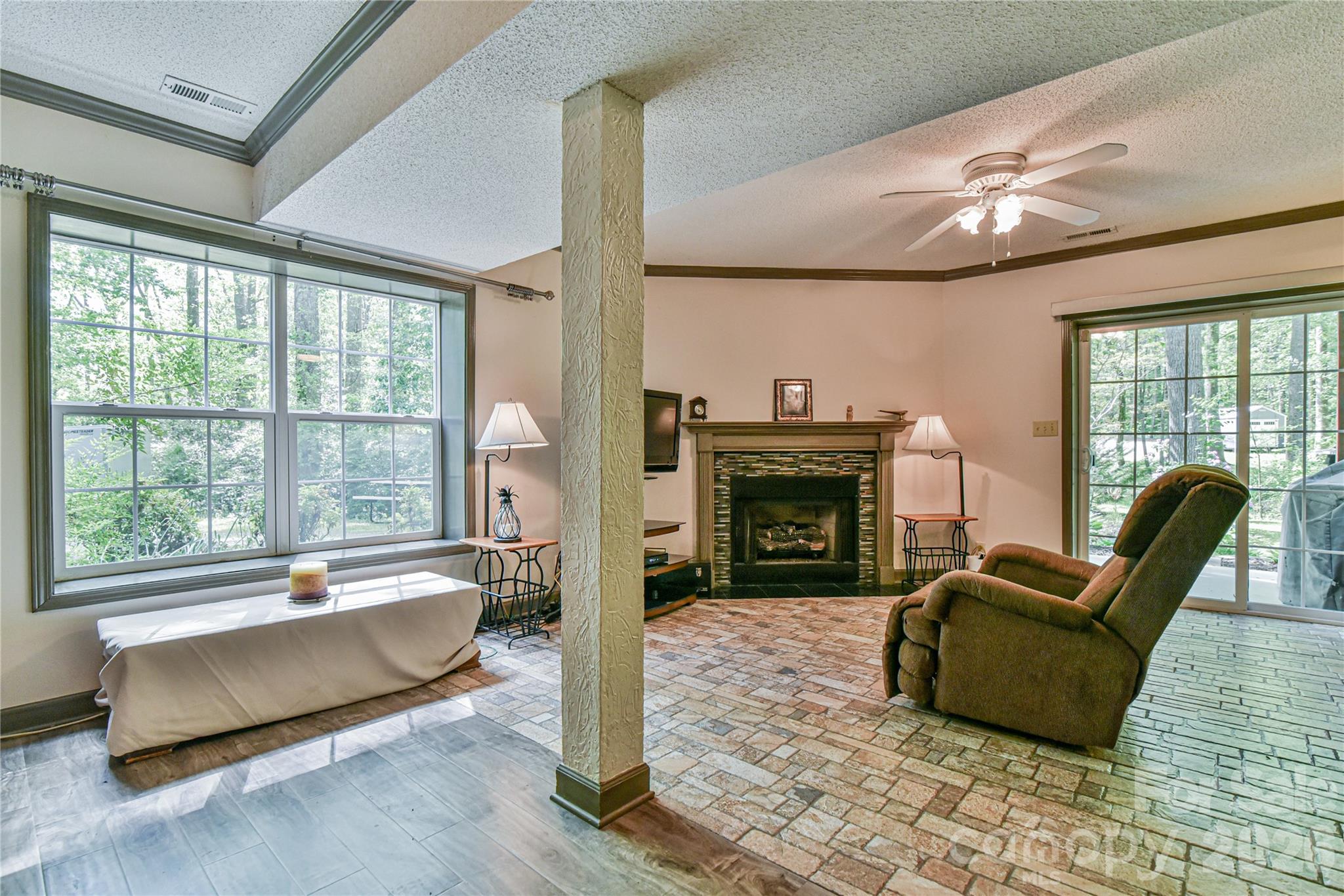 Fox Glen Woods - Residential