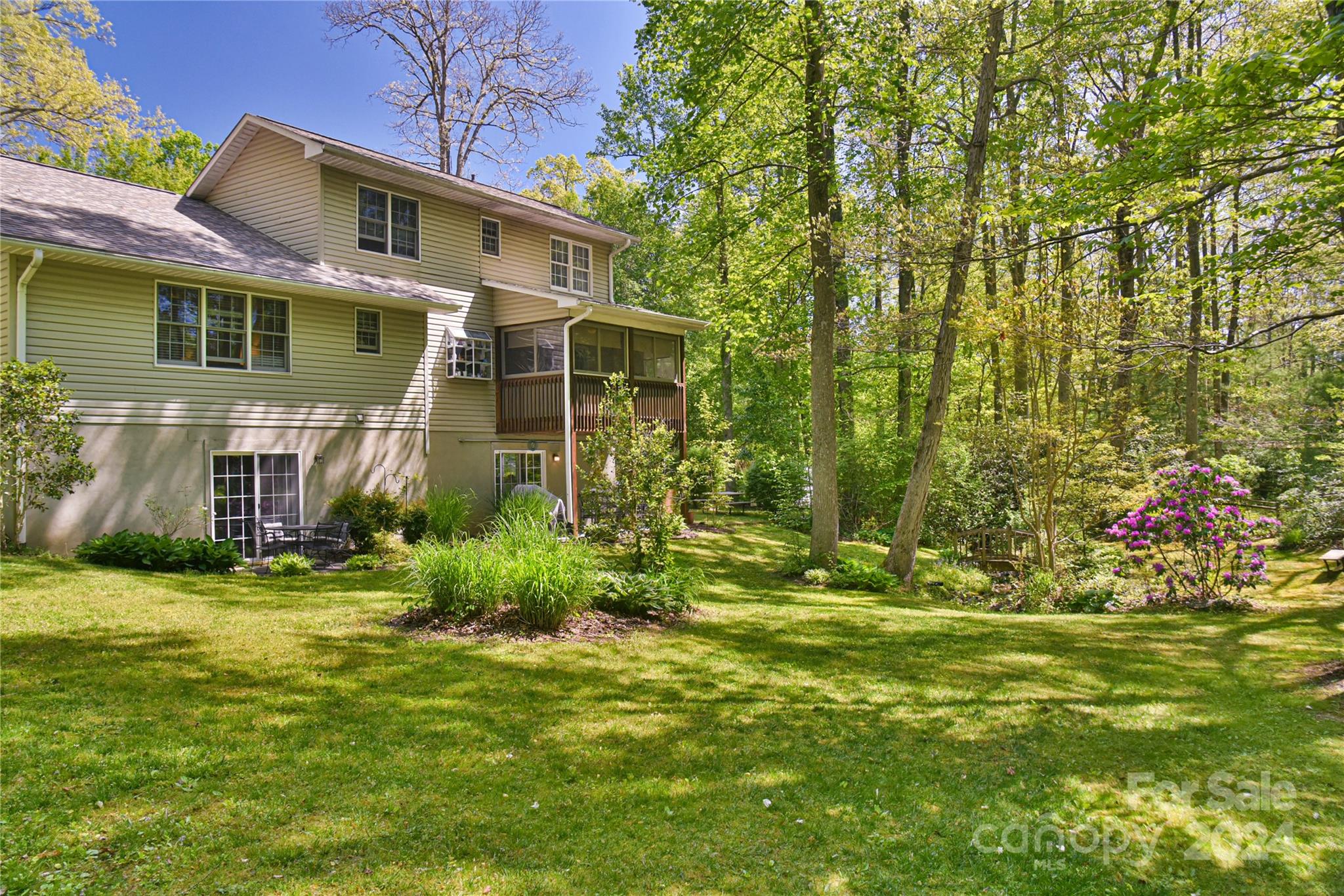145 Fox Glen Drive