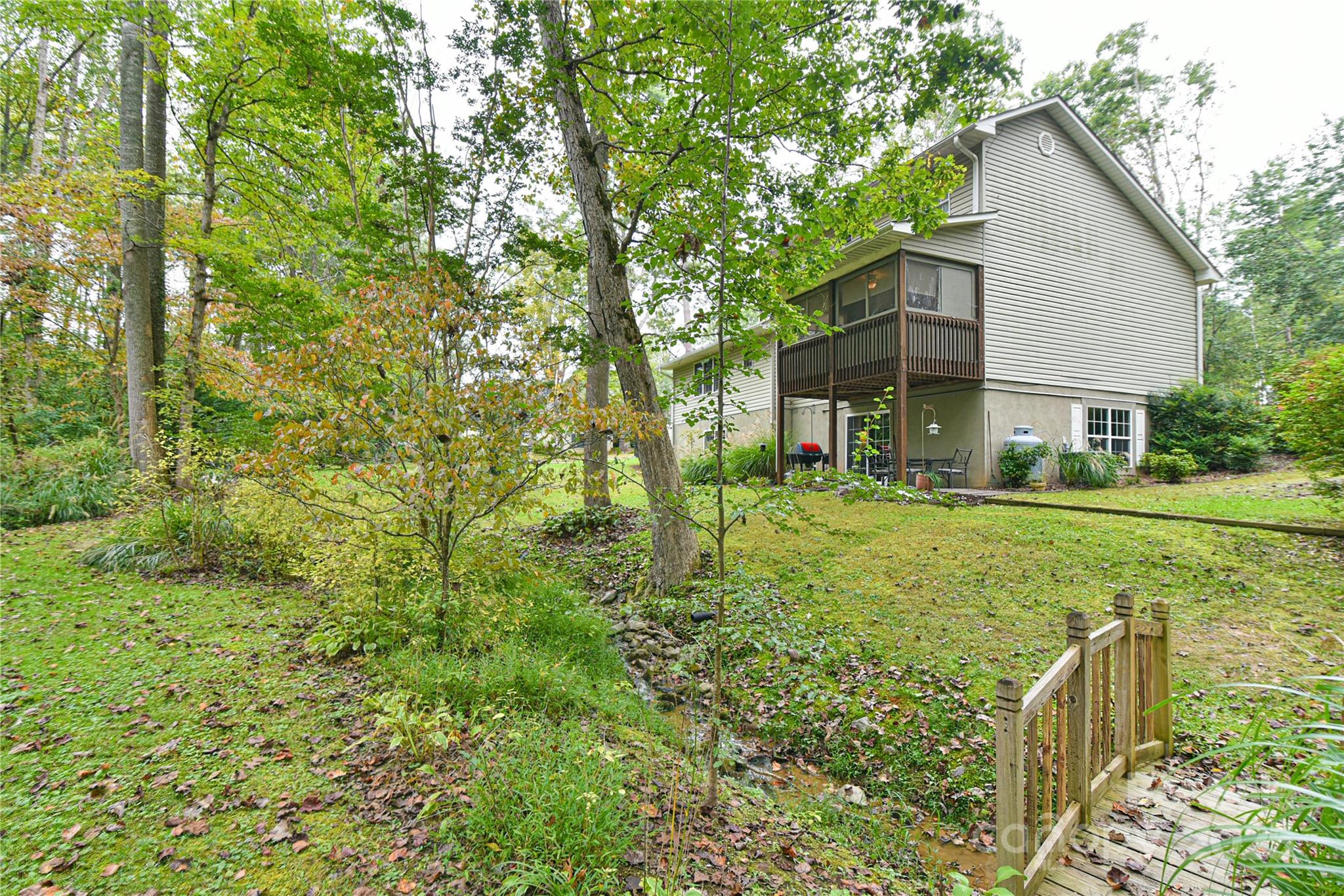 145 Fox Glen Drive