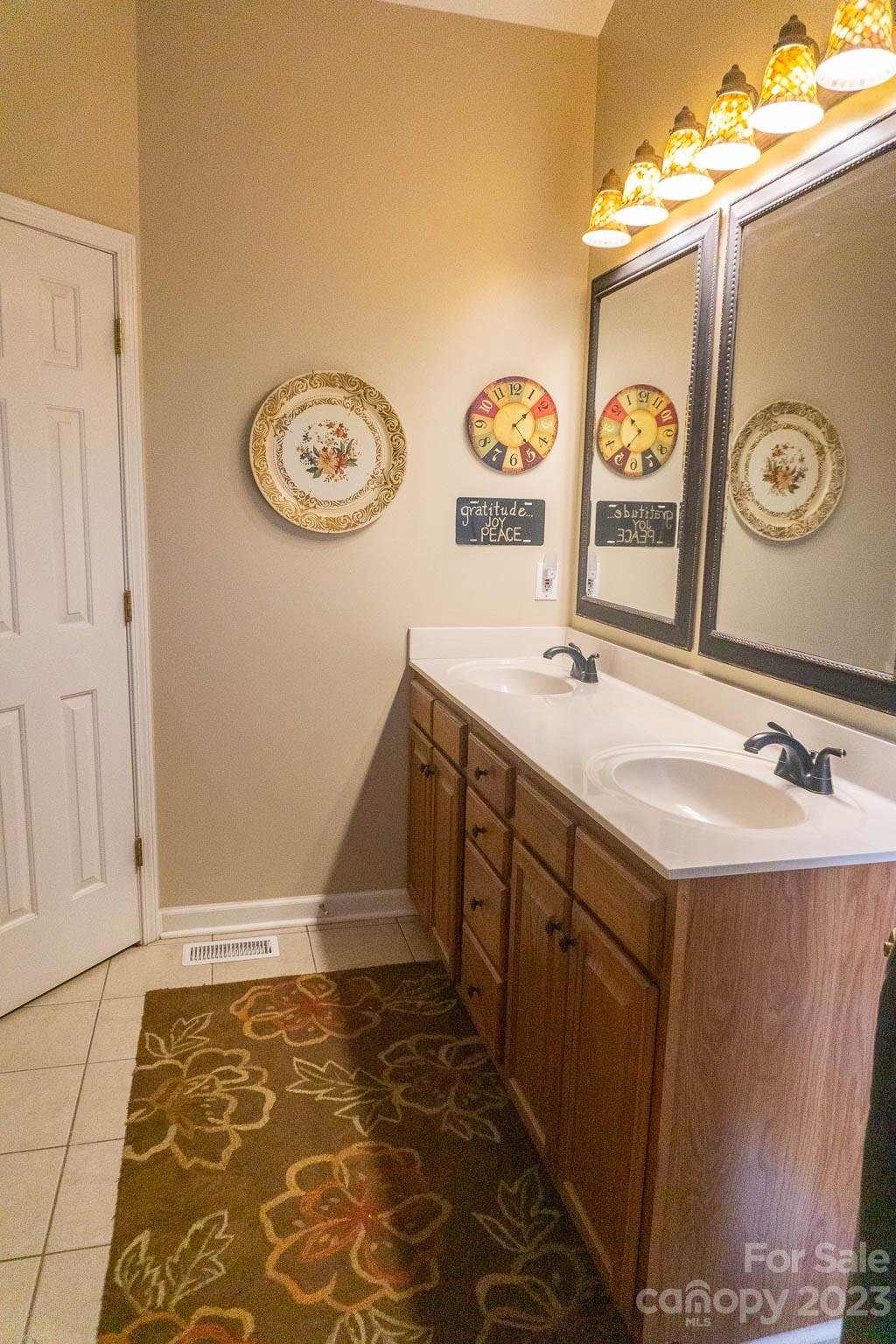 Meadow Creek - Residential