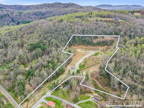 Photo of 97 Yale Road, Hendersonville, NC 28739 (MLS # 4351246)