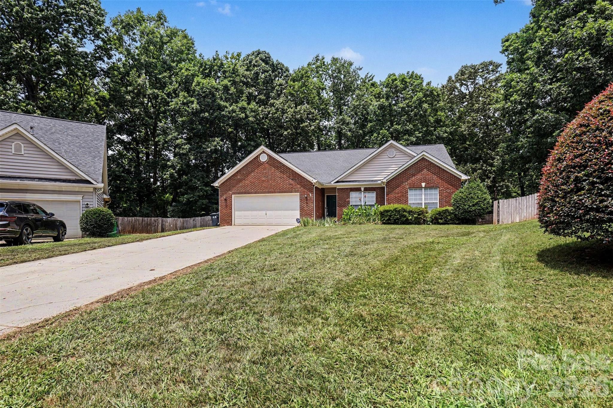 2922 Tallard Lane