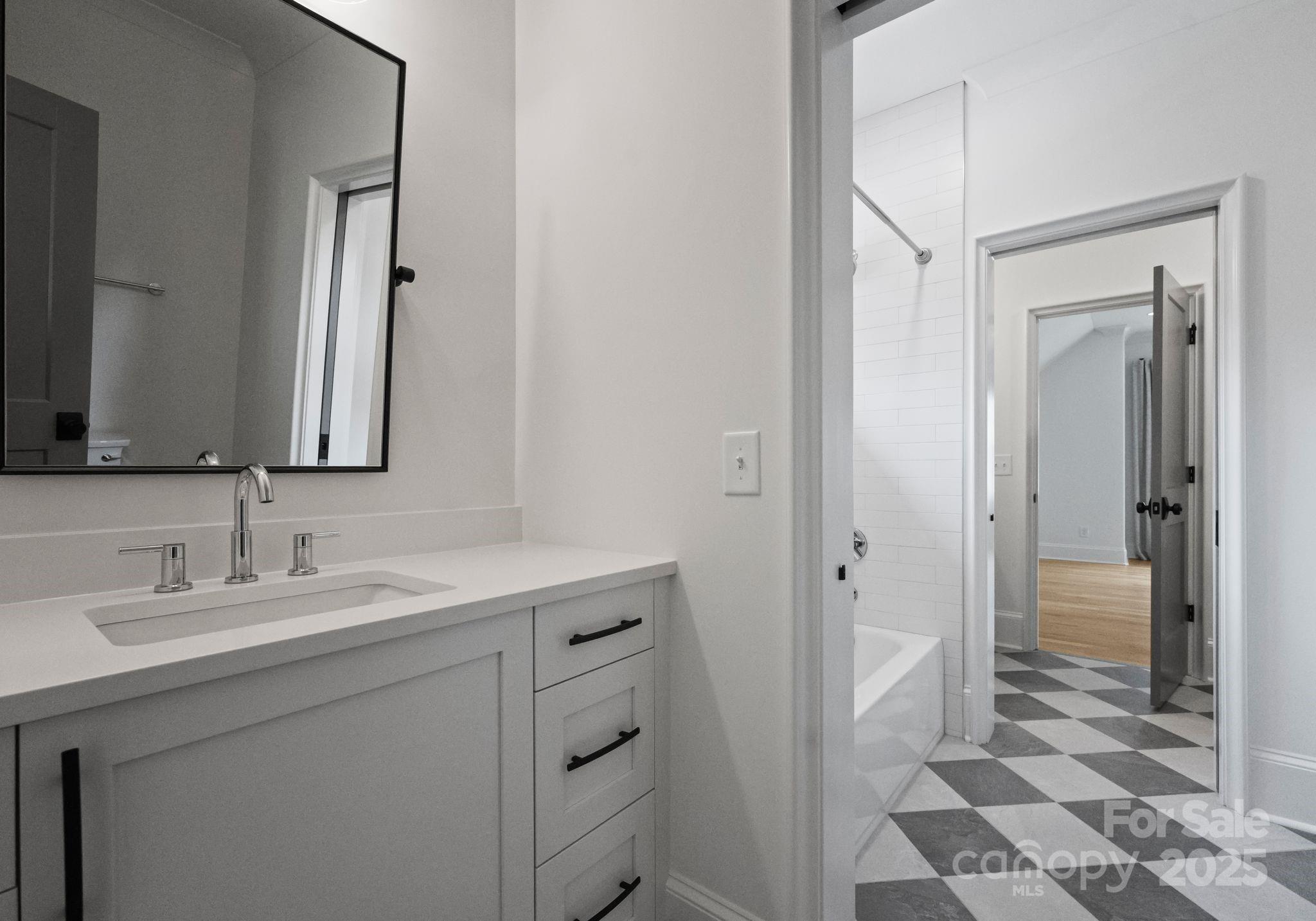 Lansdowne - Residential