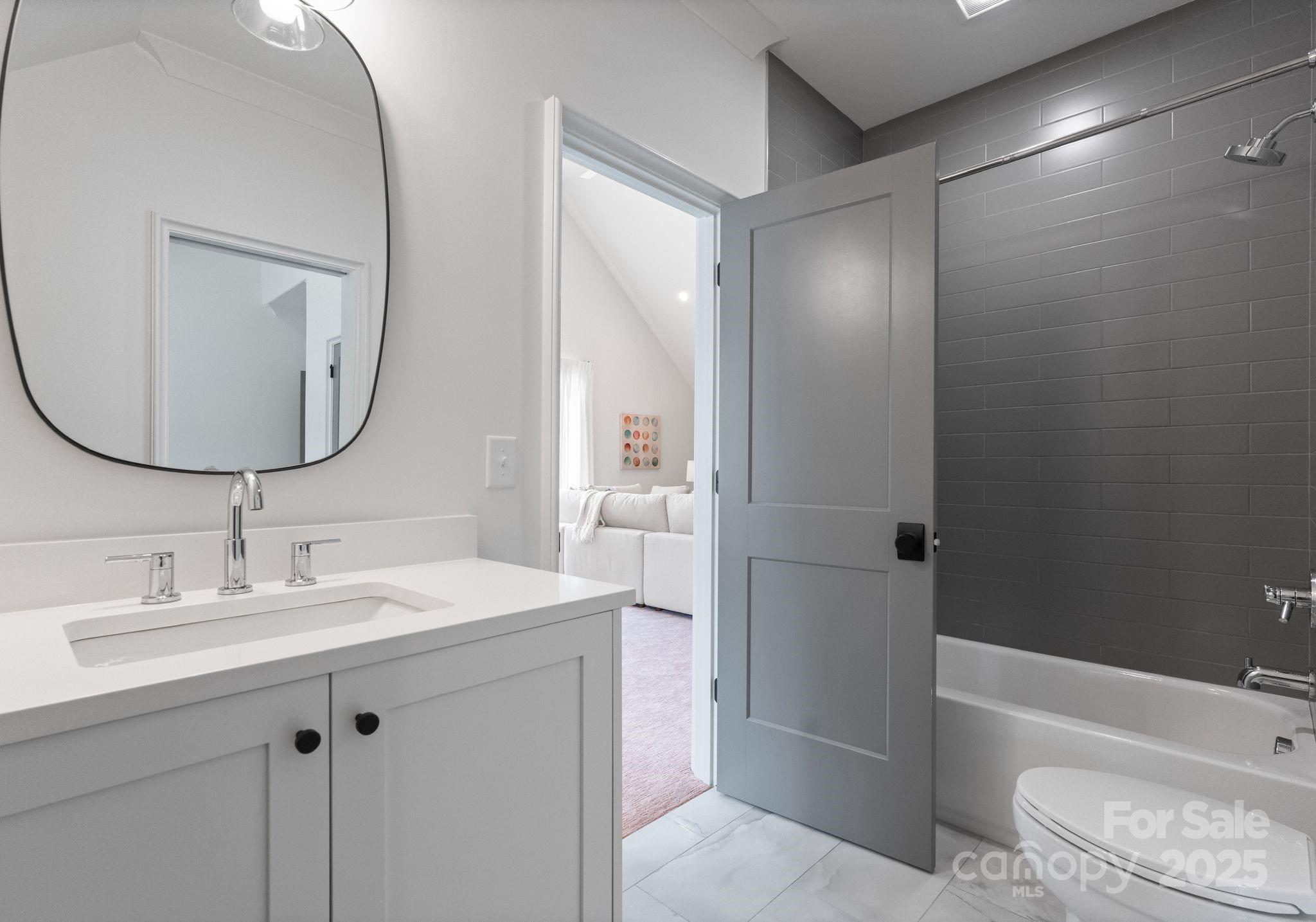 Lansdowne - Residential