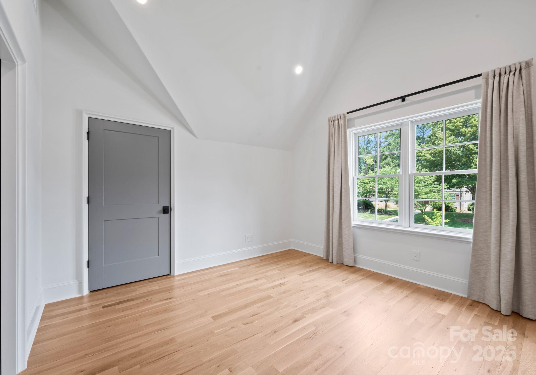 Lansdowne - Residential