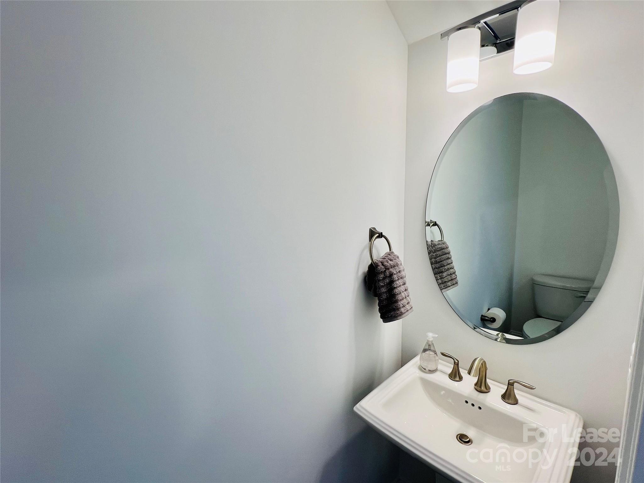 Elizabeth Glen - Residential Lease