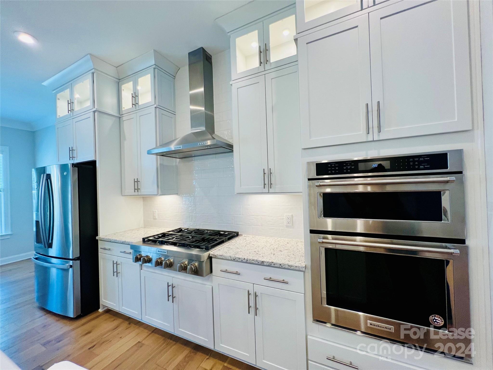 Elizabeth Glen - Residential Lease