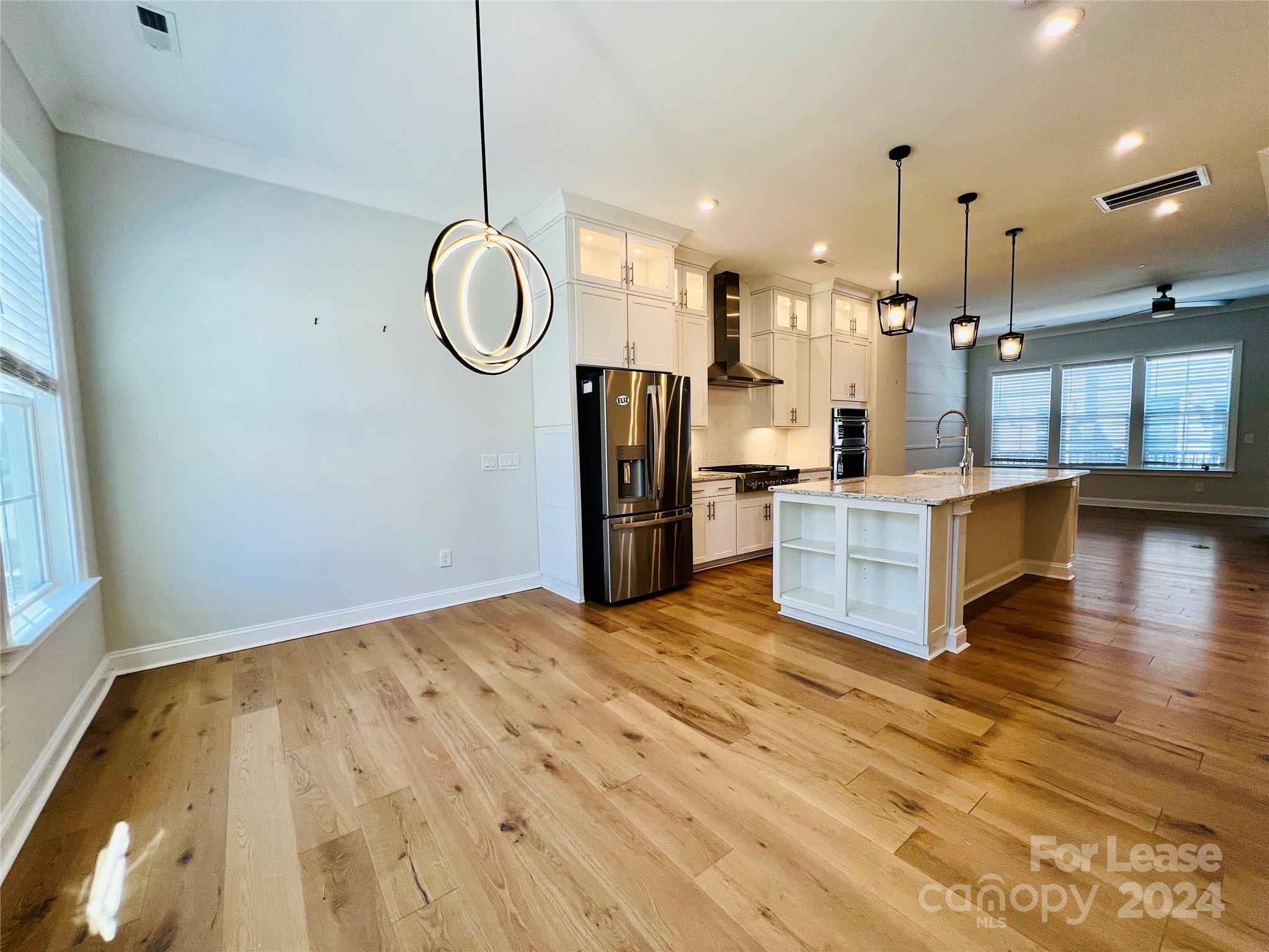 Elizabeth Glen - Residential Lease