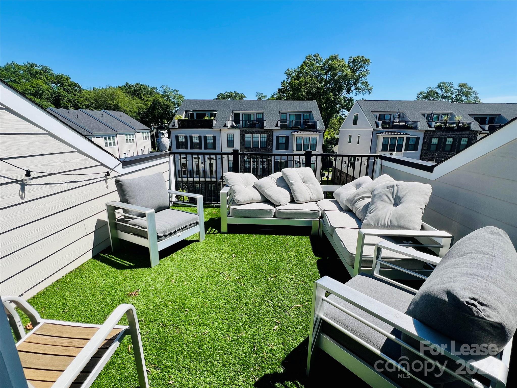 Elizabeth Glen - Residential Lease