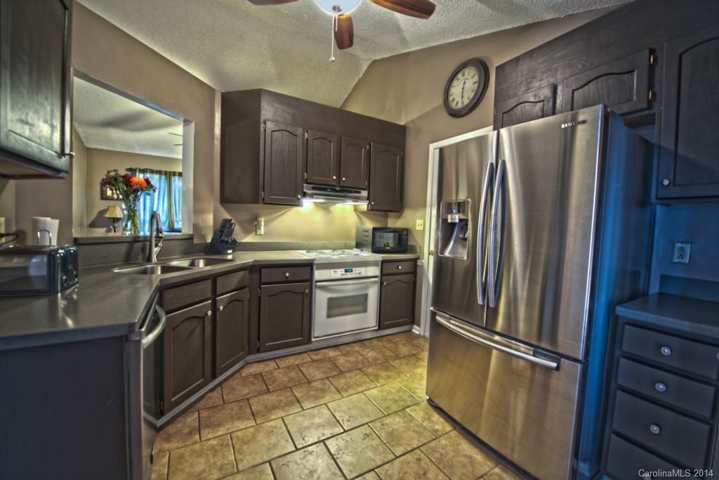 Falcon Chase - Residential