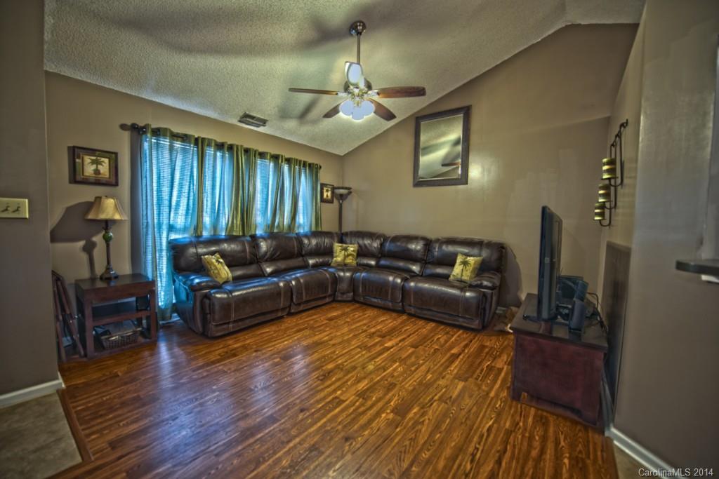 Falcon Chase - Residential