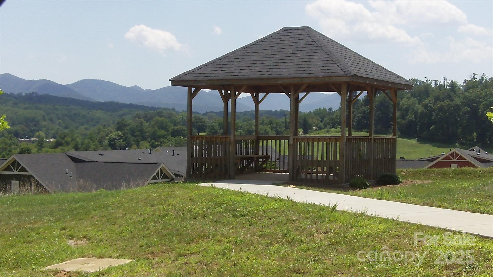 Vistas of Westfield - Residential