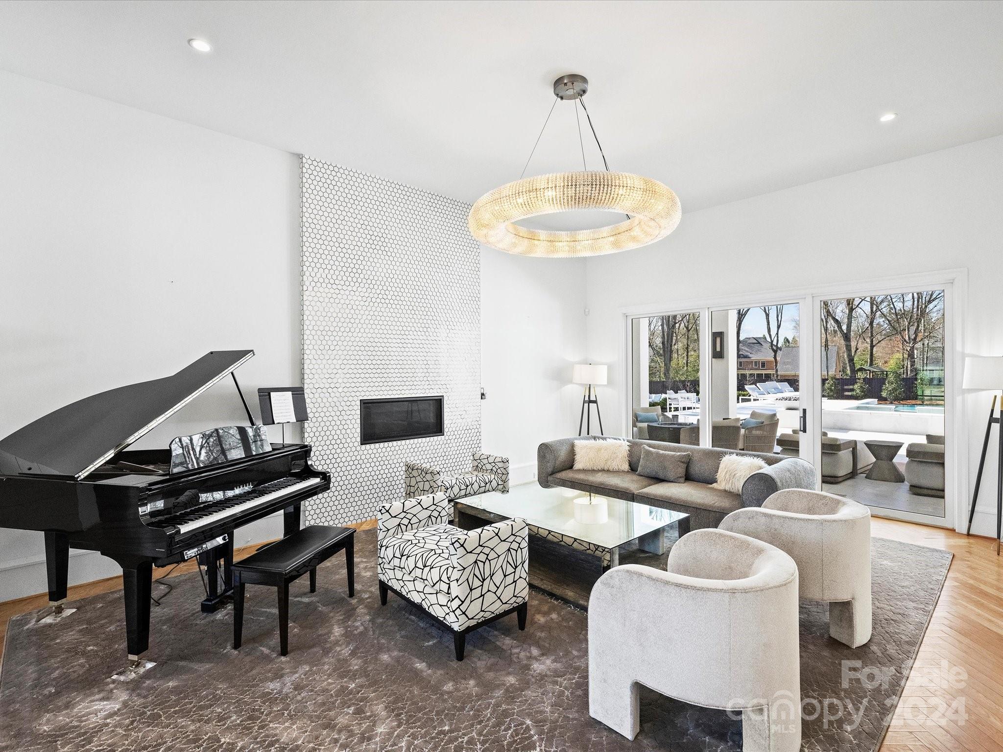 English Gardens - Residential