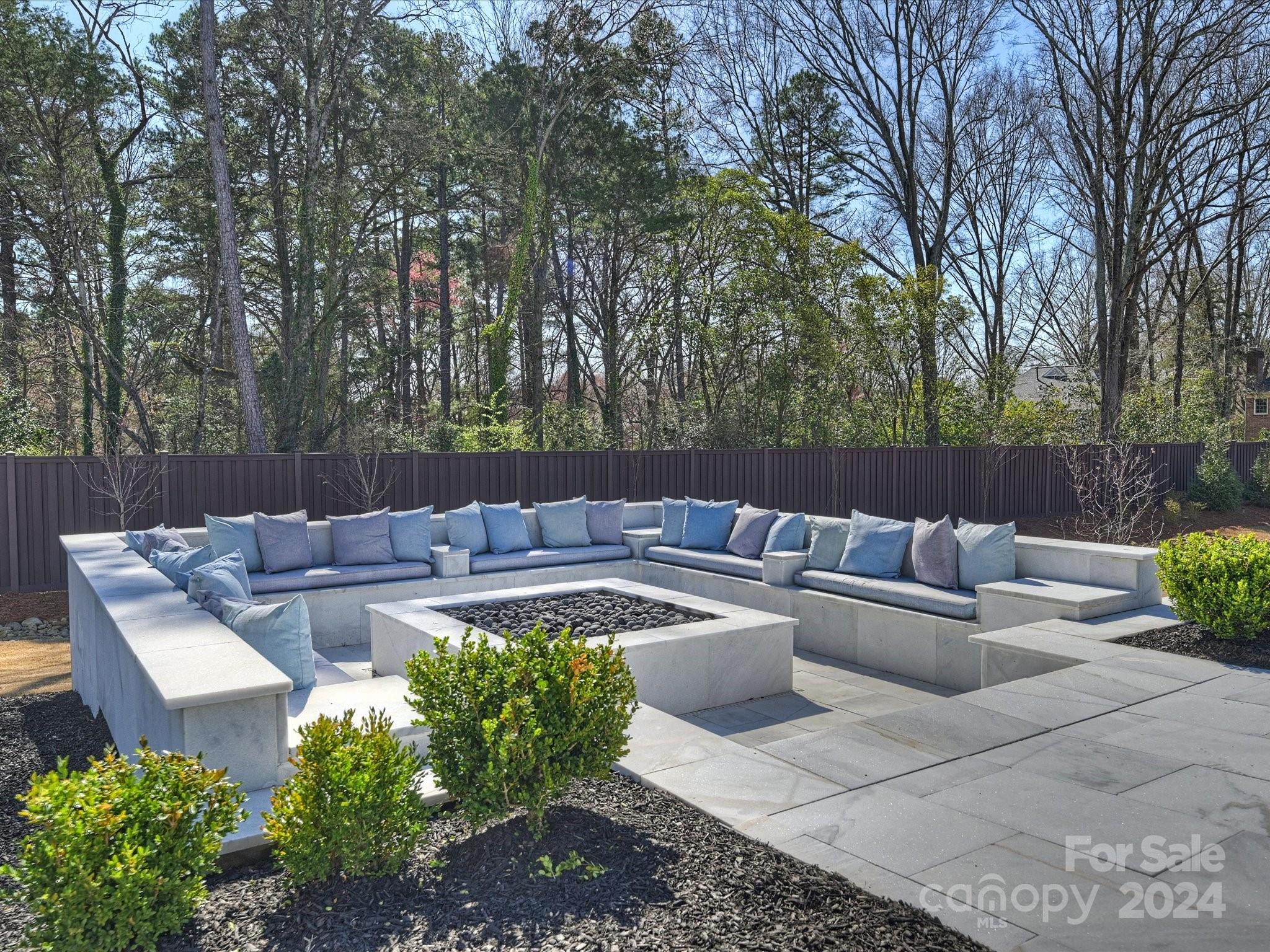 English Gardens - Residential