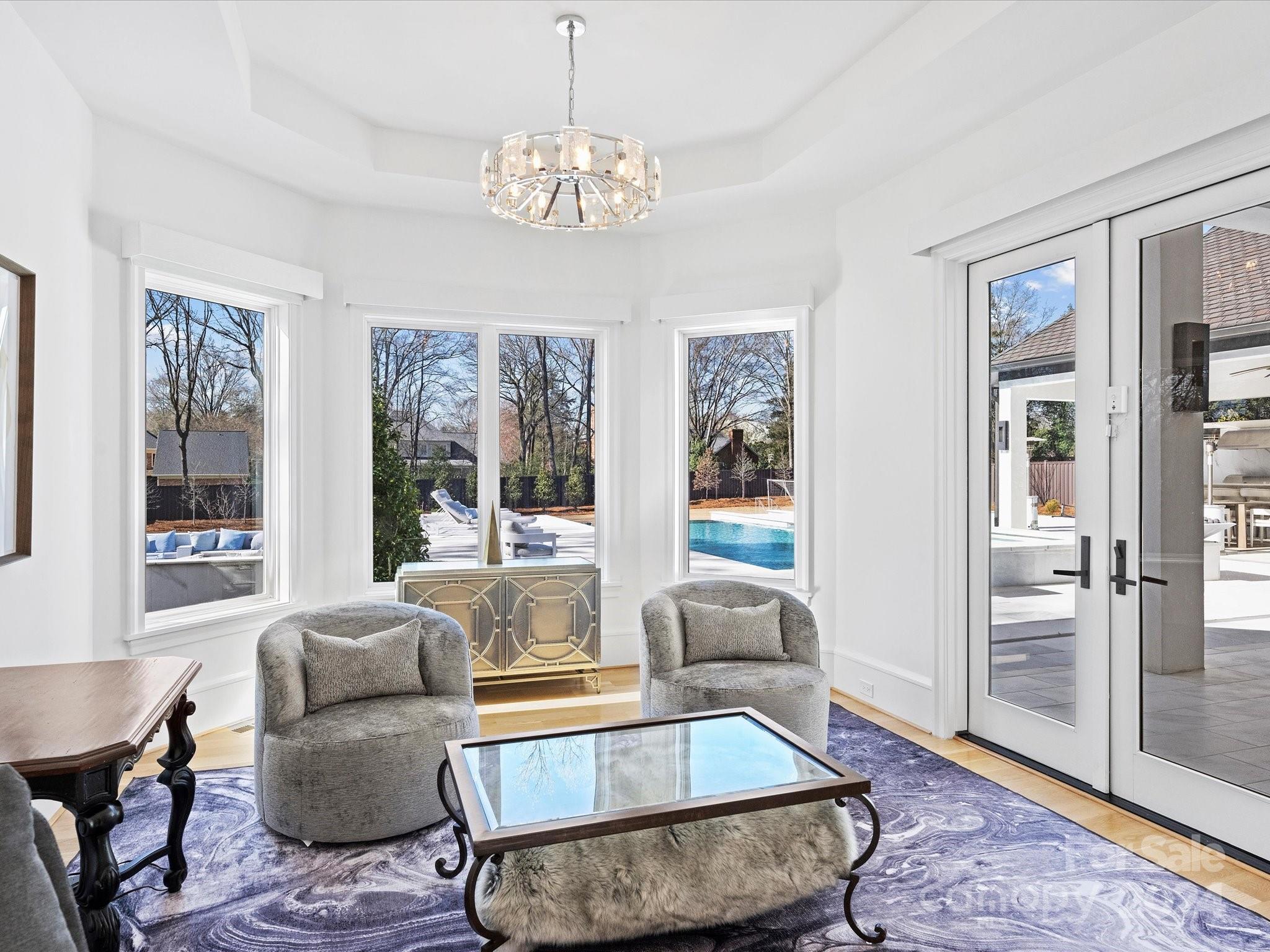 English Gardens - Residential