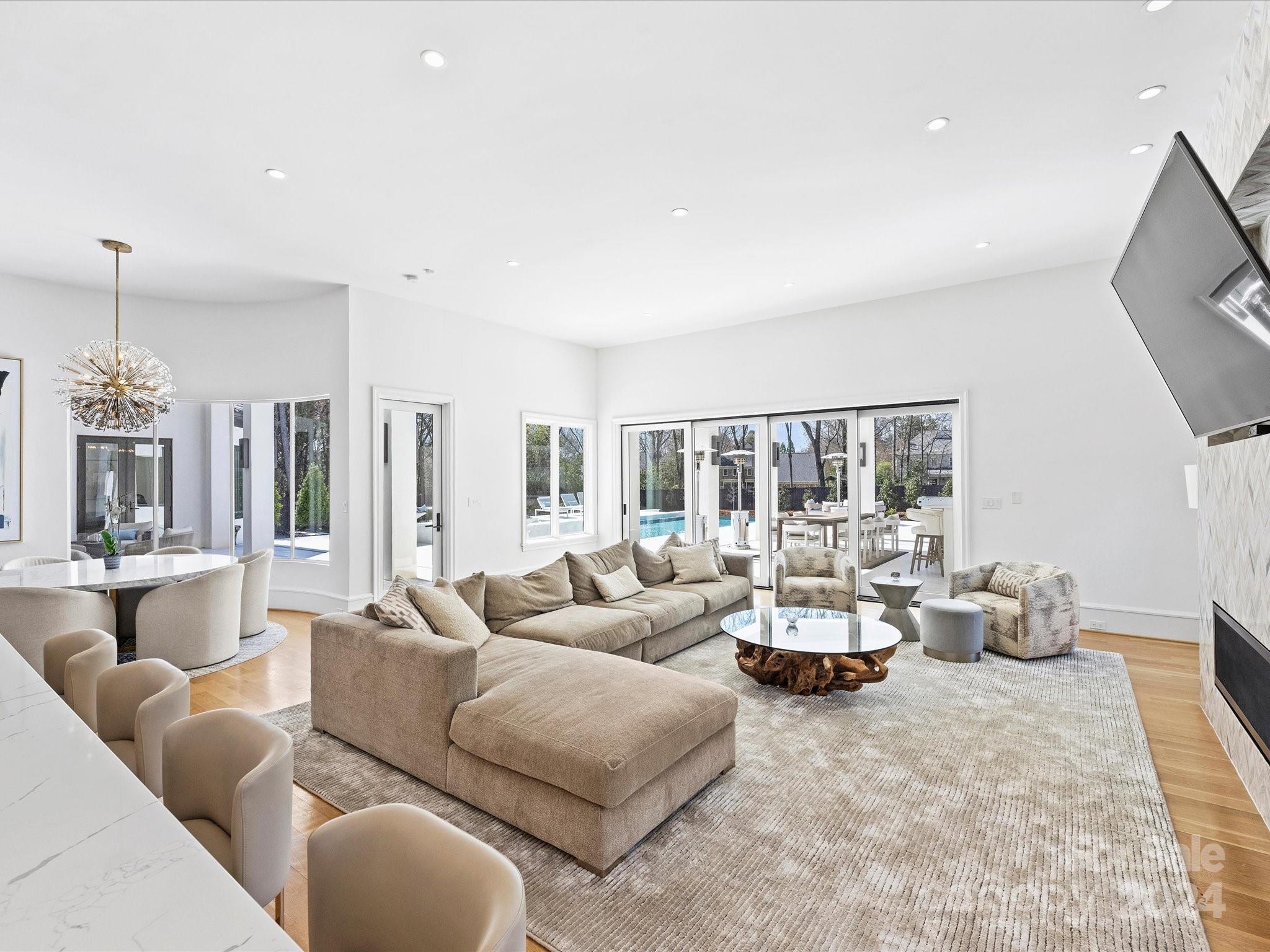 English Gardens - Residential