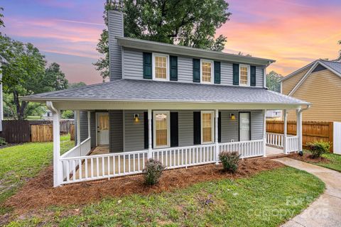 3712 Pineway Drive Greensboro NC 27405