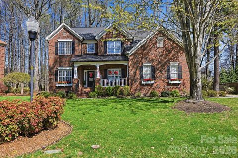 Photo of 14905 Long Bow Lane, Huntersville, NC 28078 (MLS # 4352543)