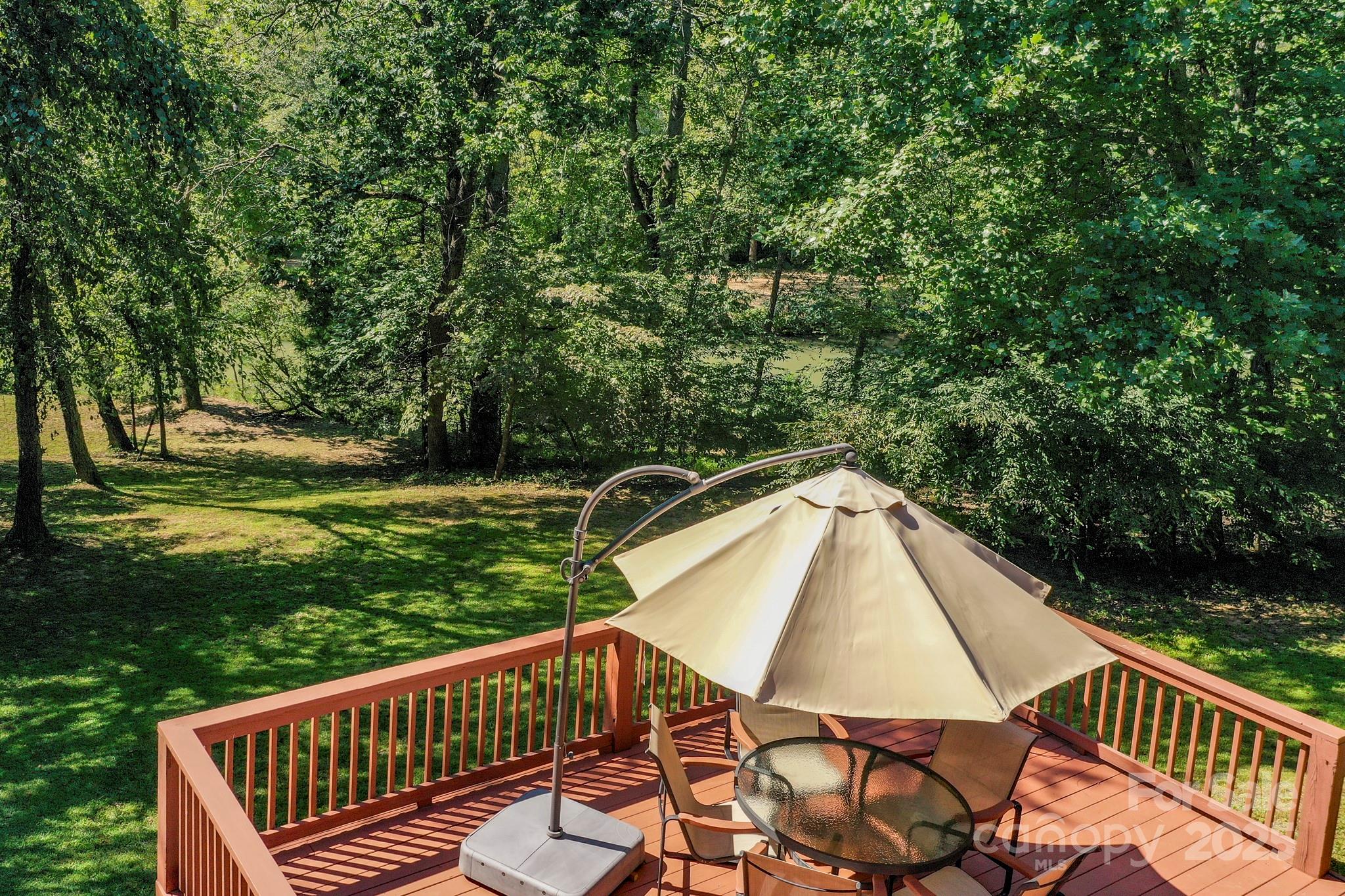 200 River Landing