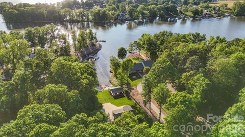 Photo of 710 Riverwood Drive, Lexington, NC 27292 (MLS # 4373898)