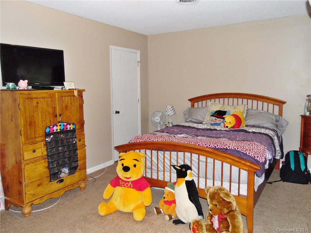 Twin Lakes - Residential