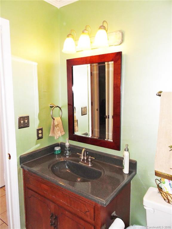 Twin Lakes - Residential