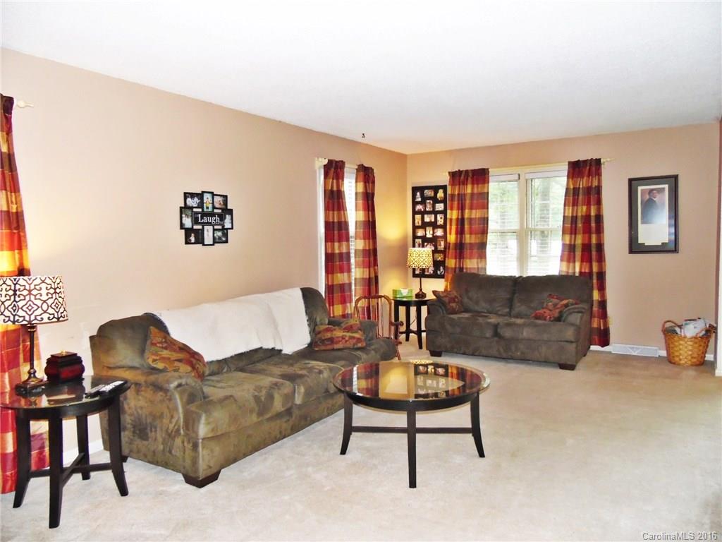 Twin Lakes - Residential