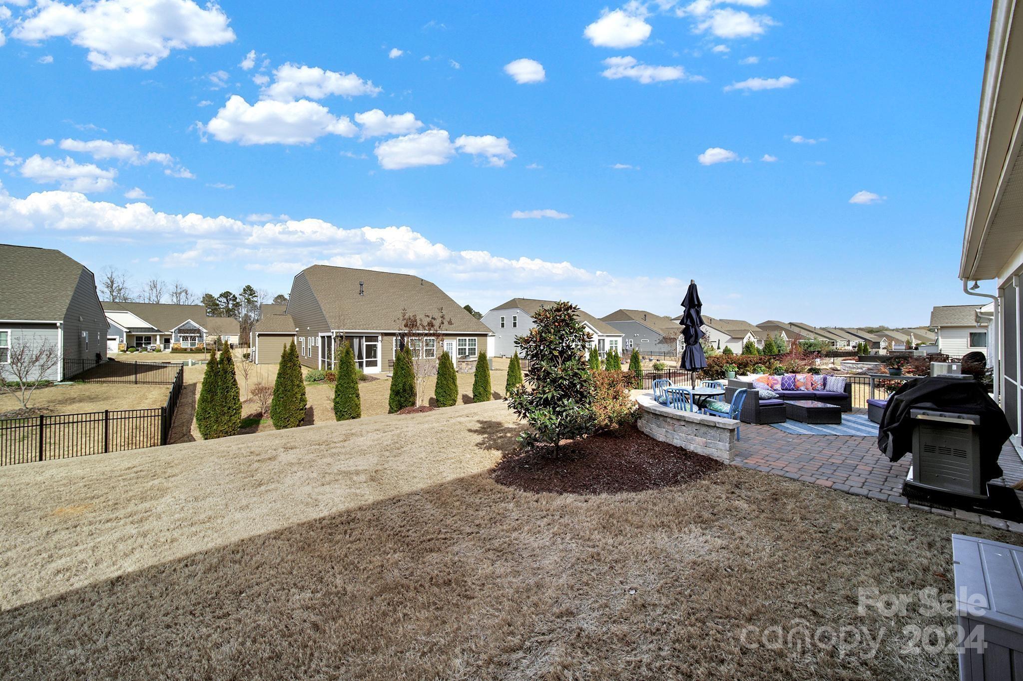 Tree Tops - Residential