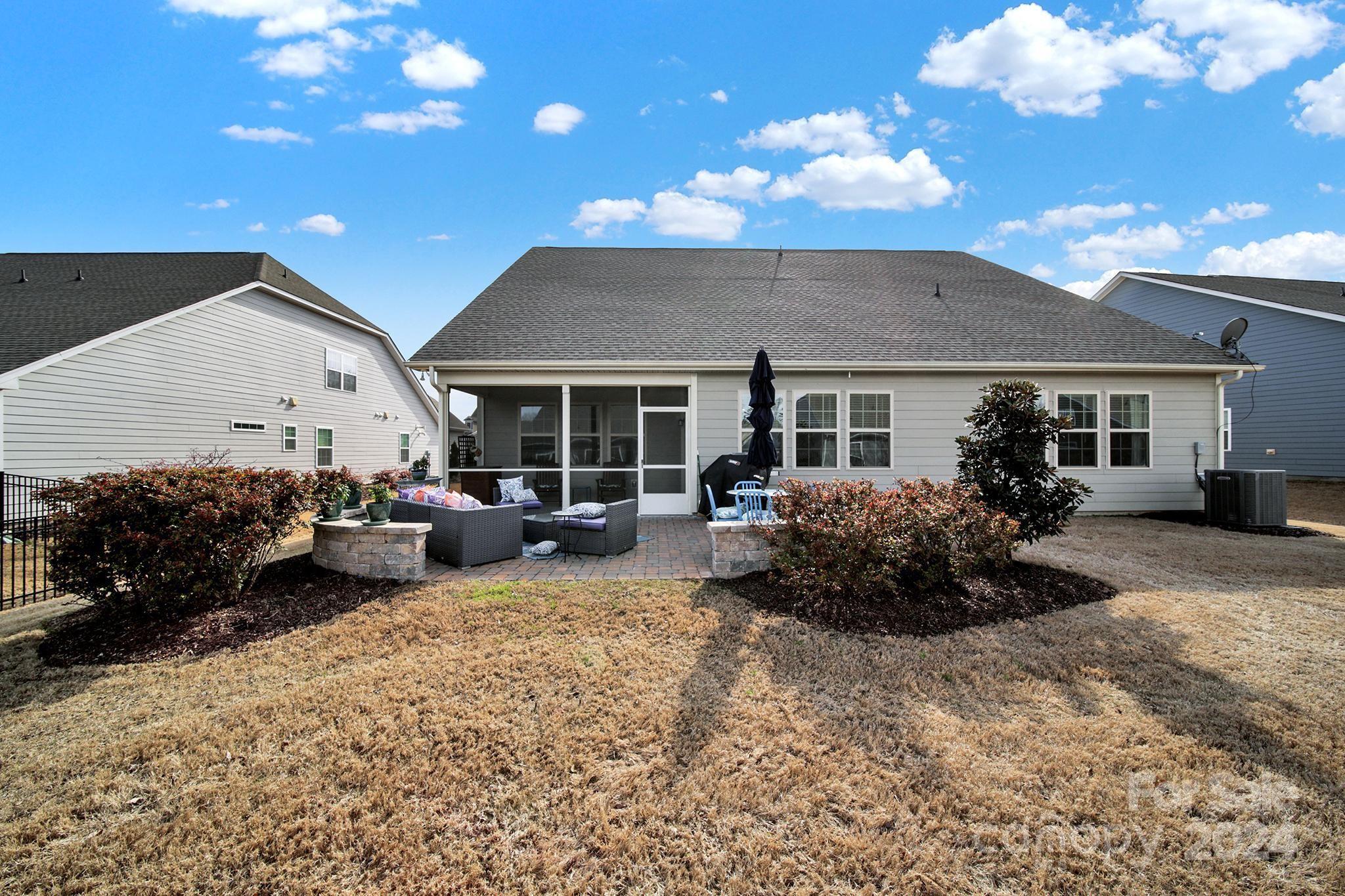 Tree Tops - Residential