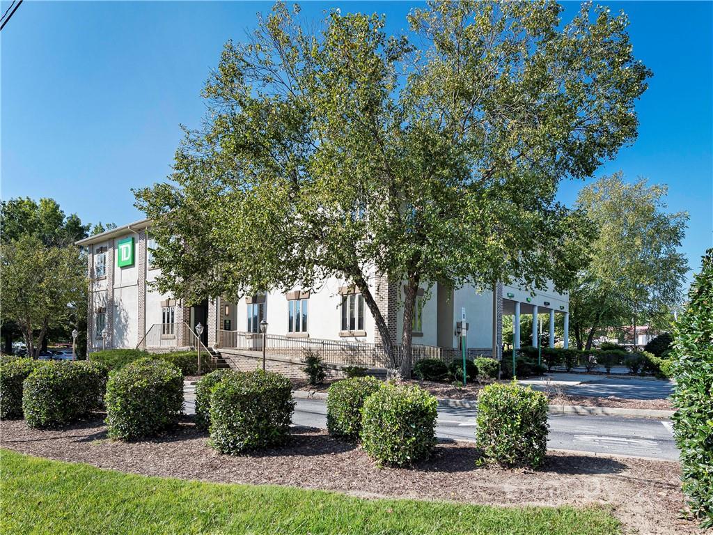 535 Greenville Highway